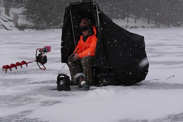 Get Hooked on the Excitement of Ice Fishing Live in the UK casinos, ice fishing game
